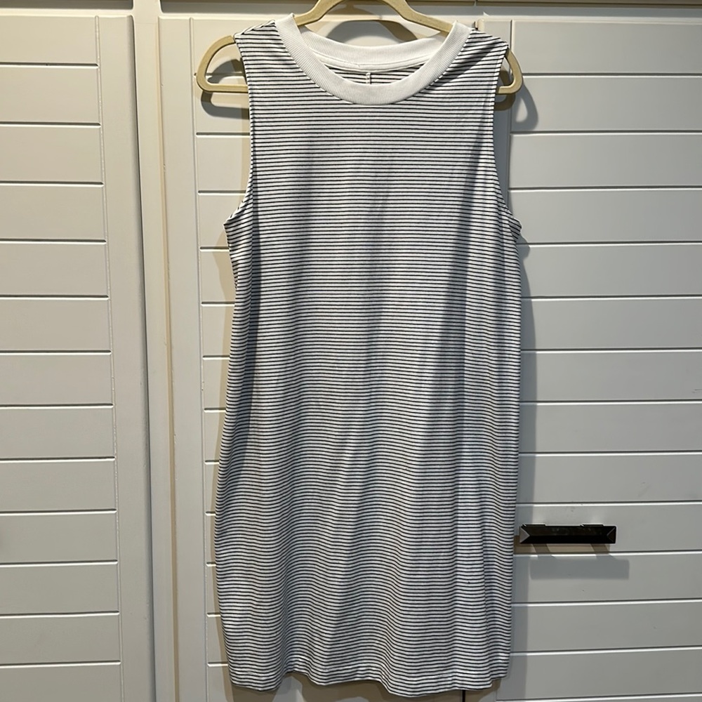 NWOT! A New Day A-Line Causal Crew Neck Sz L